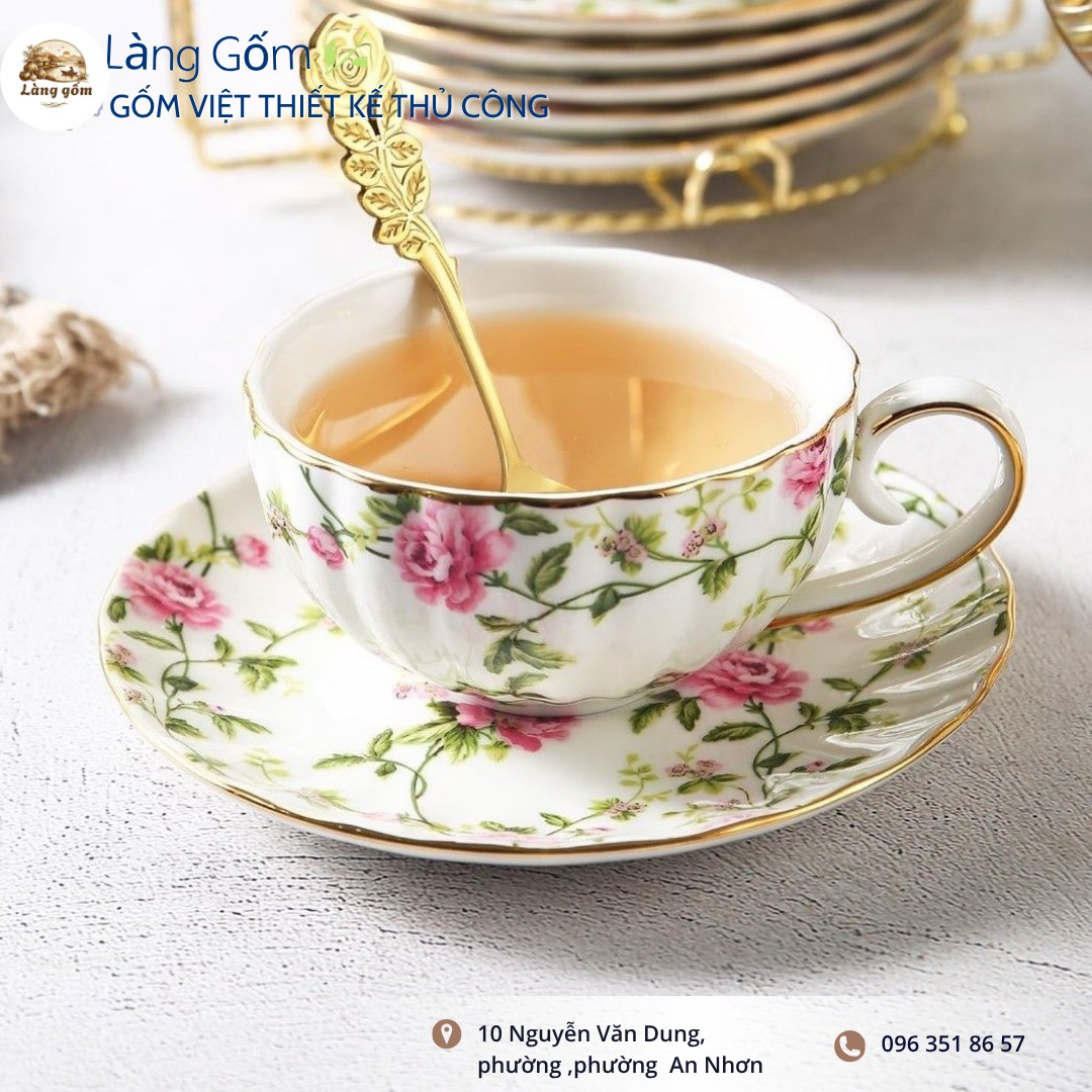 Tách Trà "Hoàng Gia Hoa Hồng"
